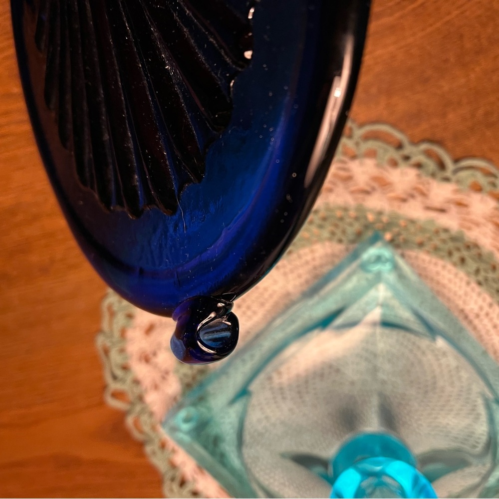 LAST CHANCE = DONATING! Cobalt Blue Glass scallop Shell suncatcher 6” - Picture 6 of 6